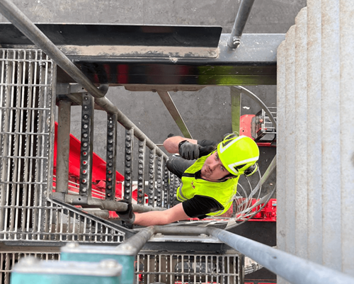 Dafo Vehicle instructor working in a port environment